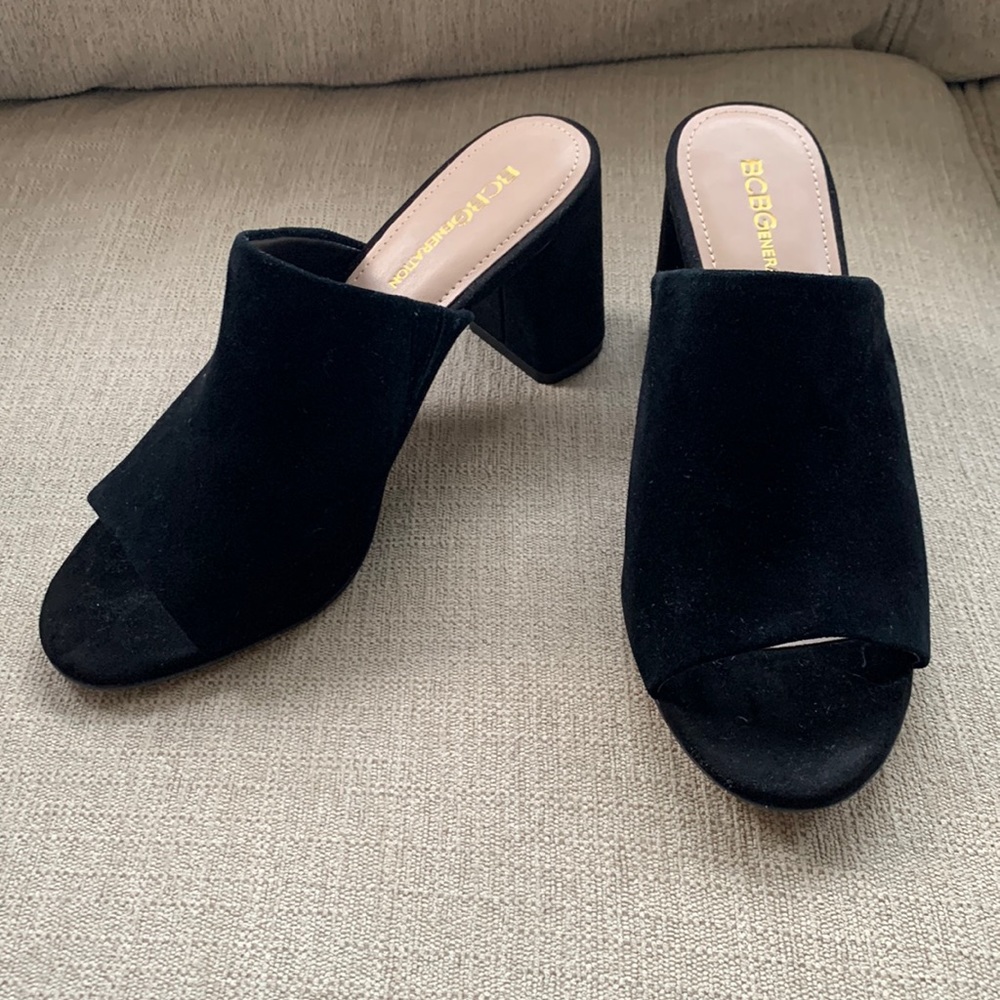 NWOT! BCBGeneration black suede mules